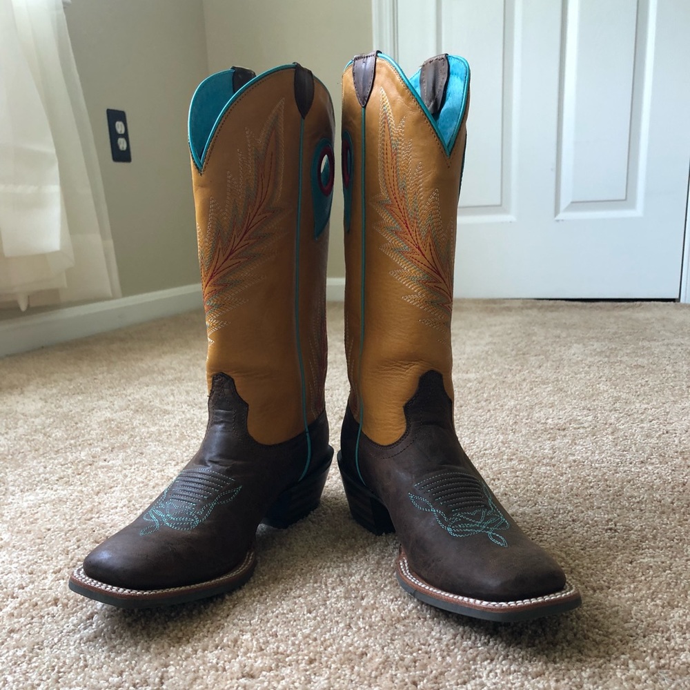 Ariat boots - size 8.5 new